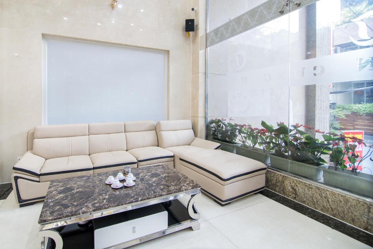 Reddoorz Plus Near Lotte Mart Cong Hoa Ho Şi Min Dış mekan fotoğraf
