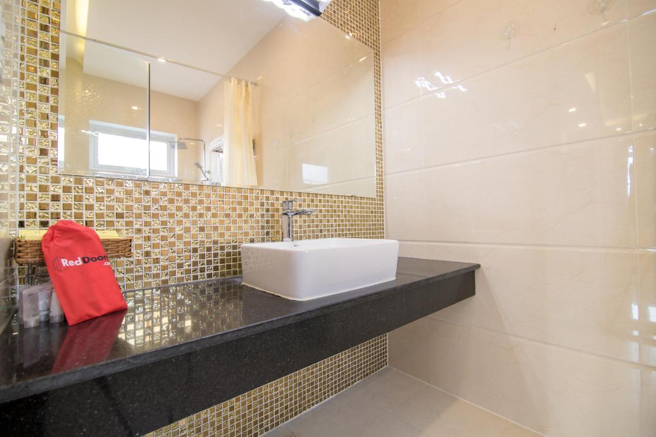 Reddoorz Plus Near Lotte Mart Cong Hoa Ho Şi Min Dış mekan fotoğraf