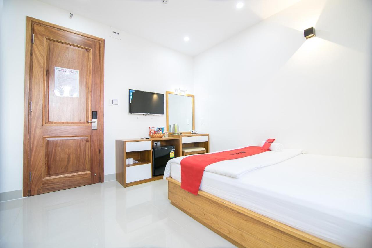 Reddoorz Plus Near Lotte Mart Cong Hoa Ho Şi Min Dış mekan fotoğraf