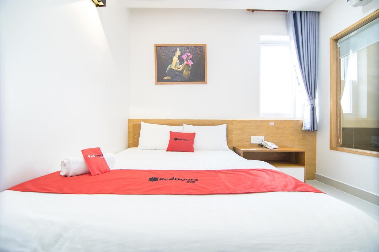 Reddoorz Plus Near Lotte Mart Cong Hoa Ho Şi Min Dış mekan fotoğraf