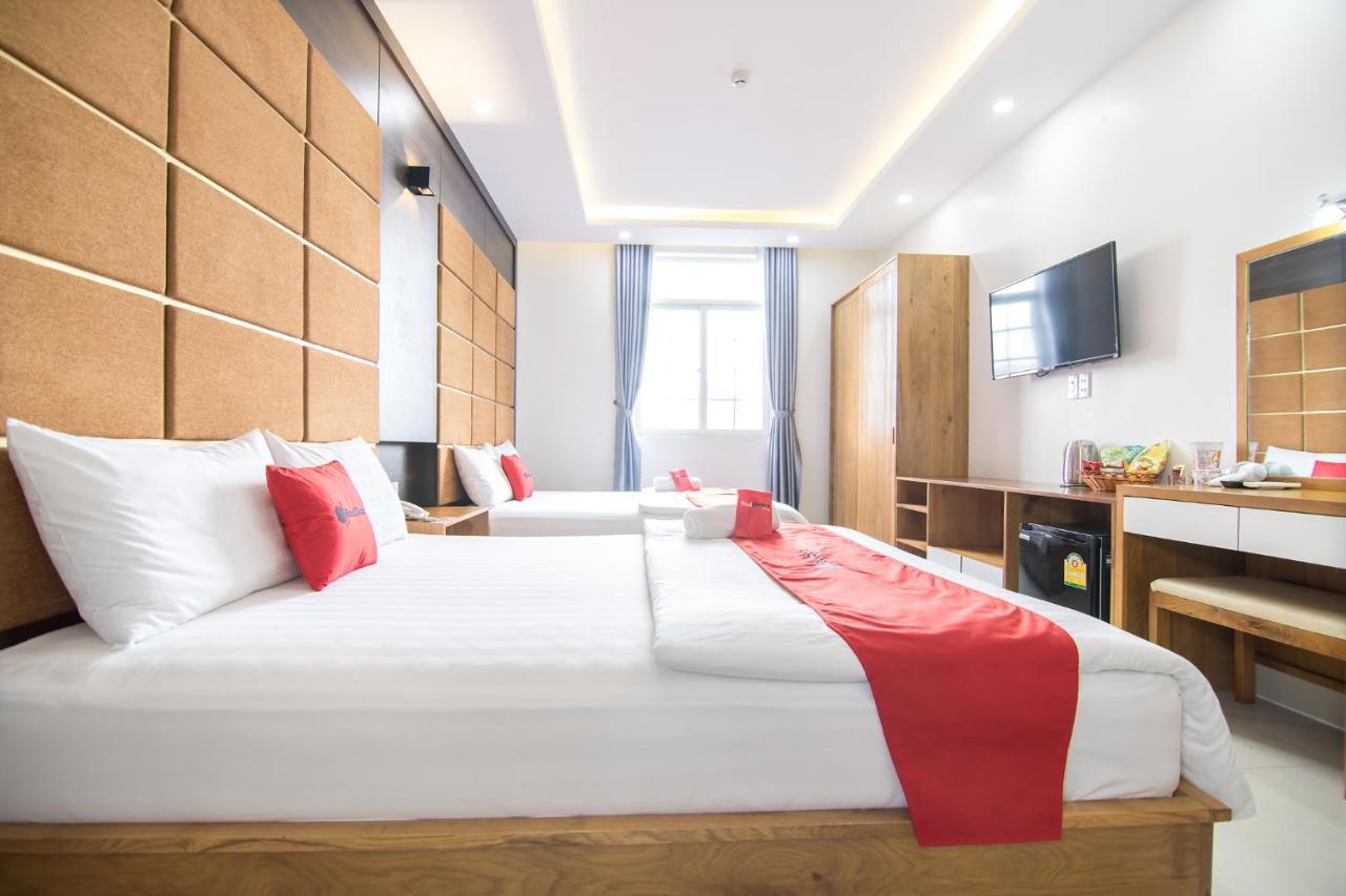 Reddoorz Plus Near Lotte Mart Cong Hoa Ho Şi Min Dış mekan fotoğraf