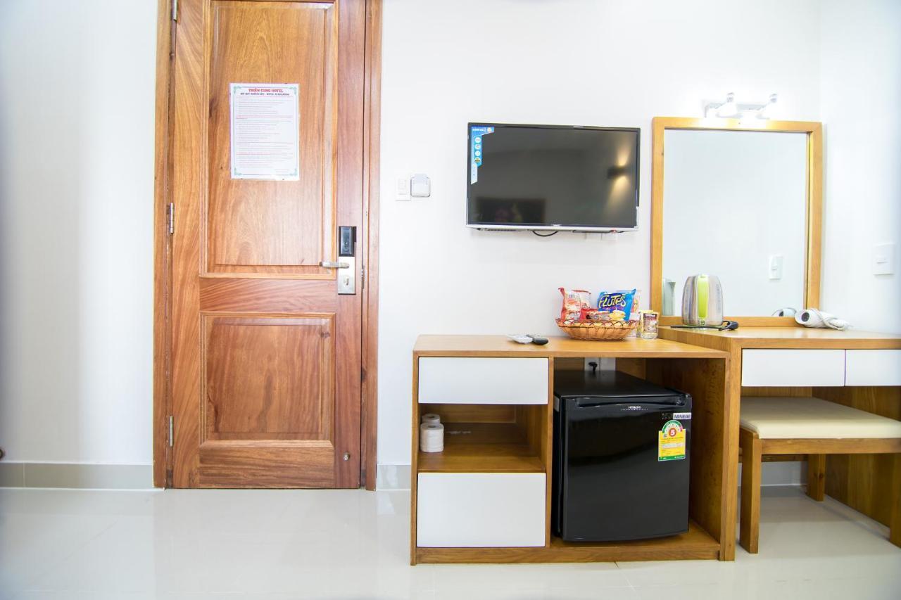 Reddoorz Plus Near Lotte Mart Cong Hoa Ho Şi Min Dış mekan fotoğraf