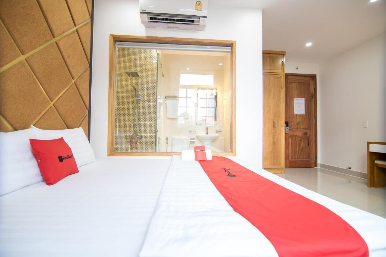 Reddoorz Plus Near Lotte Mart Cong Hoa Ho Şi Min Dış mekan fotoğraf