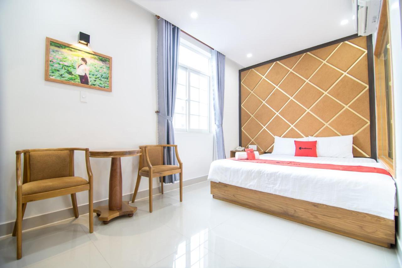 Reddoorz Plus Near Lotte Mart Cong Hoa Ho Şi Min Dış mekan fotoğraf