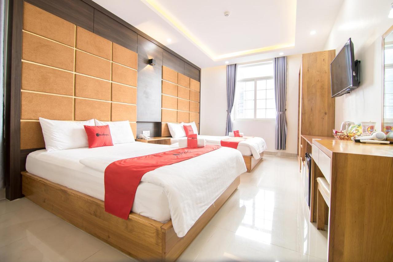 Reddoorz Plus Near Lotte Mart Cong Hoa Ho Şi Min Dış mekan fotoğraf
